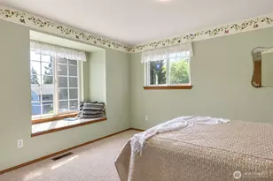 4819 Charmont Ln NE, Bremerton, WA 98310 - Photo 17