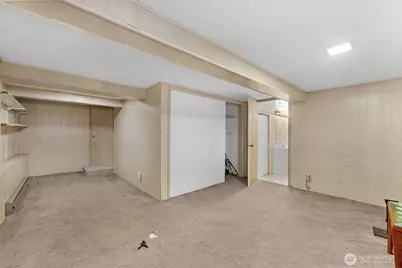 708 Warren Avenue N, Seattle, WA 98109 - Photo 19