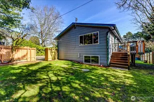 11242A Fremont Ave N, Seattle, WA 98133 - Photo 23