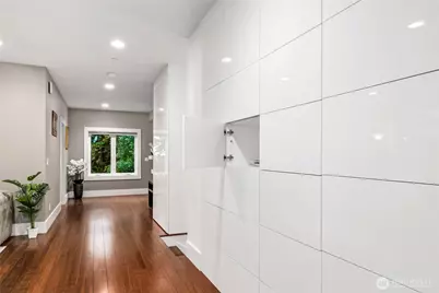 1312 211th Avenue NE, Sammamish, WA 98074 - Photo 3