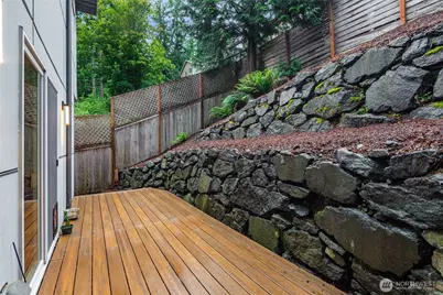 1312 211th Avenue NE, Sammamish, WA 98074 - Photo 29