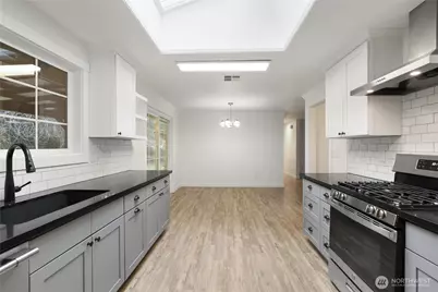 3380 NW Shadow Glen Boulevard, Silverdale, WA 98383 - Photo 9