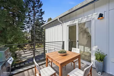 10702 Linden Avenue N, Seattle, WA 98133 - Photo 29