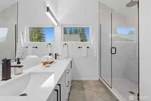 10702 Linden Ave N, Seattle, WA 98133 - Photo 27