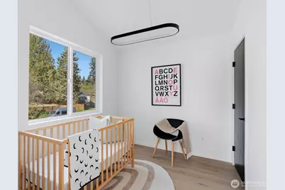 10702 Linden Avenue N, Seattle, WA 98133 - Photo 21