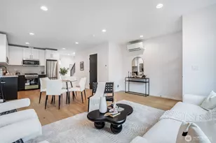 904 N 107th St, Seattle, WA 98133 - Photo 7