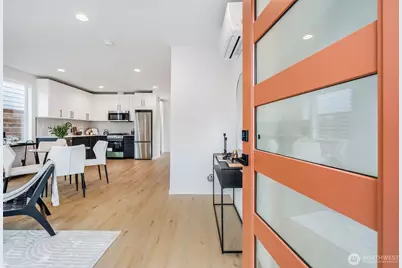 904 N 107th Street, Seattle, WA 98133 - Photo 3