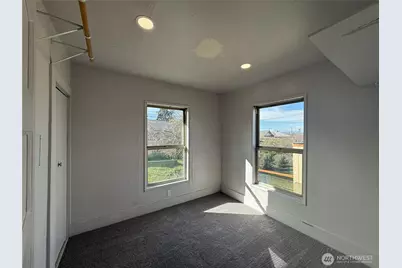 409 E Lopez Avenue, Port Angeles, WA 98362 - Photo 7