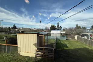 409 E Lopez Ave, Port Angeles, WA 98362 - Photo 15