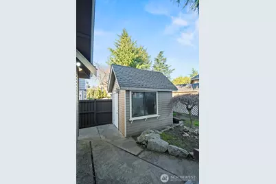 11002 SE 220th Place, Kent, WA 98031 - Photo 33