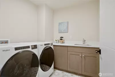 23623 SE 35th Court, Sammamish, WA 98029 - Photo 31