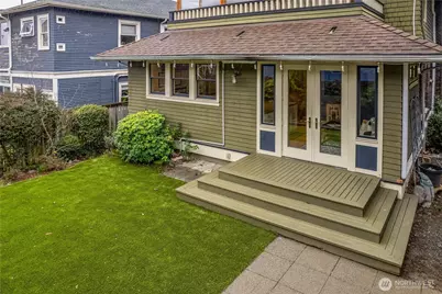 2343 Federal Avenue E, Seattle, WA 98102 - Photo 27