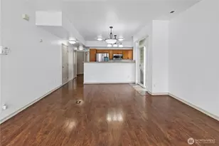 11203 6th Ave E, Tacoma, WA 98445 - Photo 3