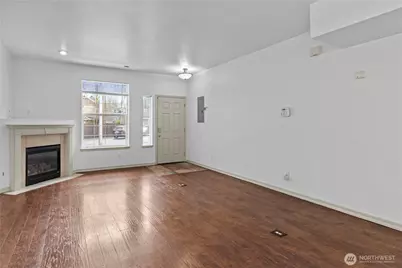 11203 6th Avenue E, Tacoma, WA 98445 - Photo 5