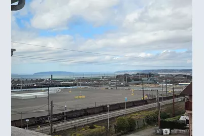 2420 Grand Avenue #301, Everett, WA 98201 - Photo 25