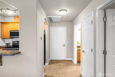 2420 Grand Avenue #301, Everett, WA 98201 - Photo 27