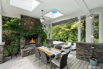 10806 SE 16th Street, Bellevue, WA 98004 - Photo 3