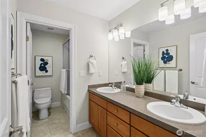 10806 SE 16th Street, Bellevue, WA 98004 - Photo 31