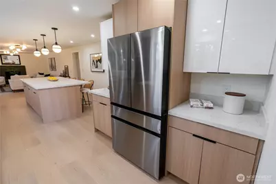 18513 NE 19th Place, Bellevue, WA 98008 - Photo 9