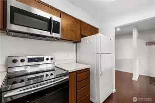 22508 6th Ave S, Des Moines, WA 98198 - Photo 5