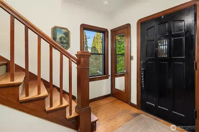 3939 Meridian Avenue N, Seattle, WA 98103 - Photo 15