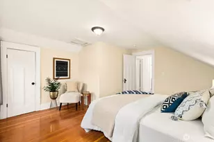 4207 SW Manning St, Seattle, WA 98116 - Photo 15