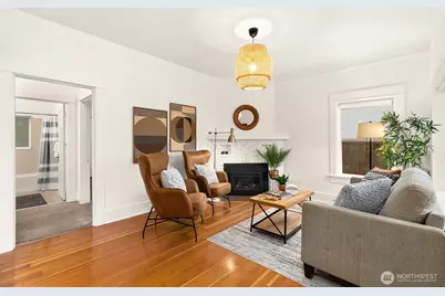 4207 SW Manning St, Seattle, WA 98116 - Photo 7