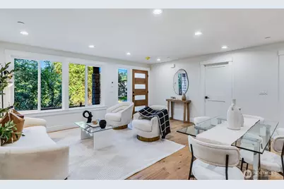 10661 Forbes Creek Drive, Kirkland, WA 98033 - Photo 35