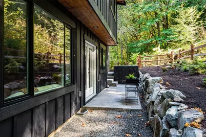 10661 Forbes Creek Drive, Kirkland, WA 98033 - Photo 3