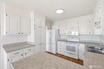 715 N Garden Street #502, Bellingham, WA 98225 - Photo 13