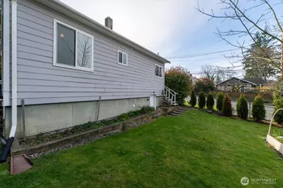 901 N 8th Street, Mount Vernon, WA 98273 - Photo 29