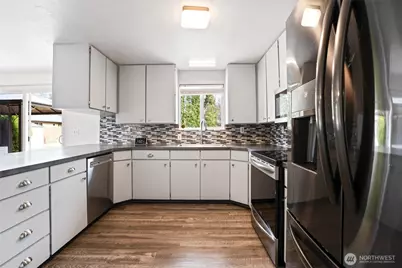 3536 Almira Drive, Bremerton, WA 98310 - Photo 17