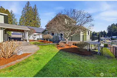 5322 S Island Drive E, Bonney Lake, WA 98391 - Photo 5