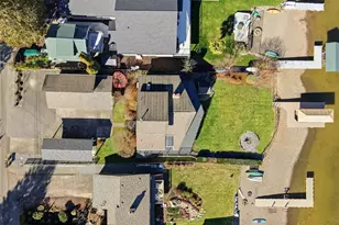 5322 S Island Dr E, Bonney Lake, WA 98391 - Photo 39