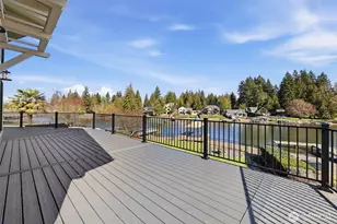 5322 S Island Dr E, Bonney Lake, WA 98391 - Photo 7