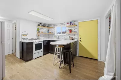 17 E 13th Ave, Kennewick, WA 99336 - Photo 5