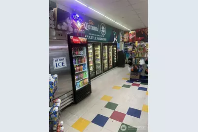 705 W 1st Street, Wapato, WA 98951 - Photo 3