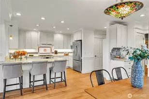 922 Nob Hill Ave N, Seattle, WA 98109 - Photo 13