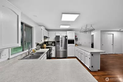 2270 Wellman Place, Oak Harbor, WA 98277 - Photo 7