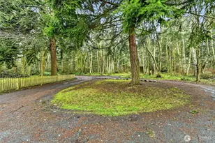 2270 Wellman Pl, Oak Harbor, WA 98277 - Photo 3