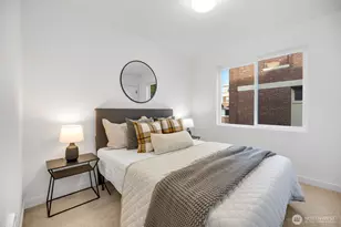 2110 1st Ave N, Seattle, WA 98109 - Photo 17