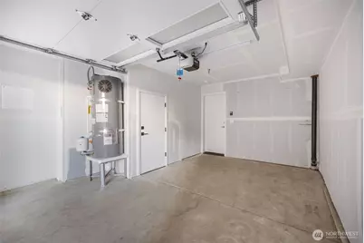 2110 1st Avenue N, Seattle, WA 98109 - Photo 29