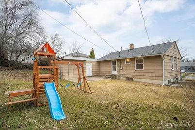 6004 N Douglas Dr, Spokane, WA 99205 - Photo 17