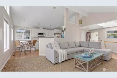 1042 Shorecrest Place, Camano Island, WA 98282 - Photo 11