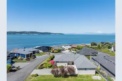 1042 Shorecrest Place, Camano Island, WA 98282 - Photo 3