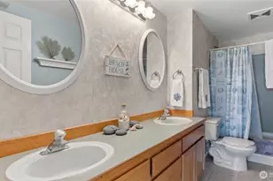 1042 Shorecrest Pl, Camano Island, WA 98282 - Photo 23