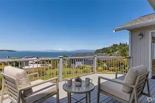 1042 Shorecrest Pl, Camano Island, WA 98282 - Photo 27