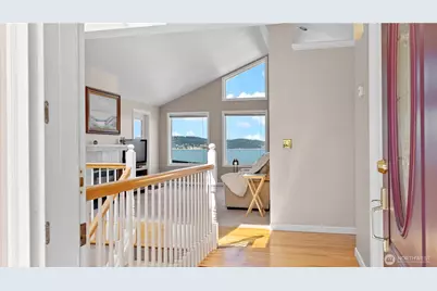 1042 Shorecrest Place, Camano Island, WA 98282 - Photo 7