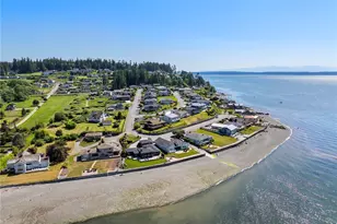 1042 Shorecrest Pl, Camano Island, WA 98282 - Photo 5