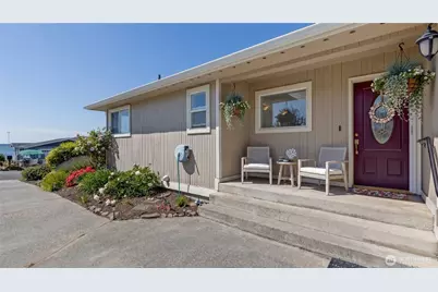 1042 Shorecrest Place, Camano Island, WA 98282 - Photo 3